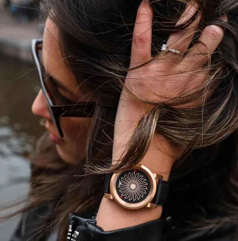 blade_rose_gold_4.webp BLADE ROSE GOLD