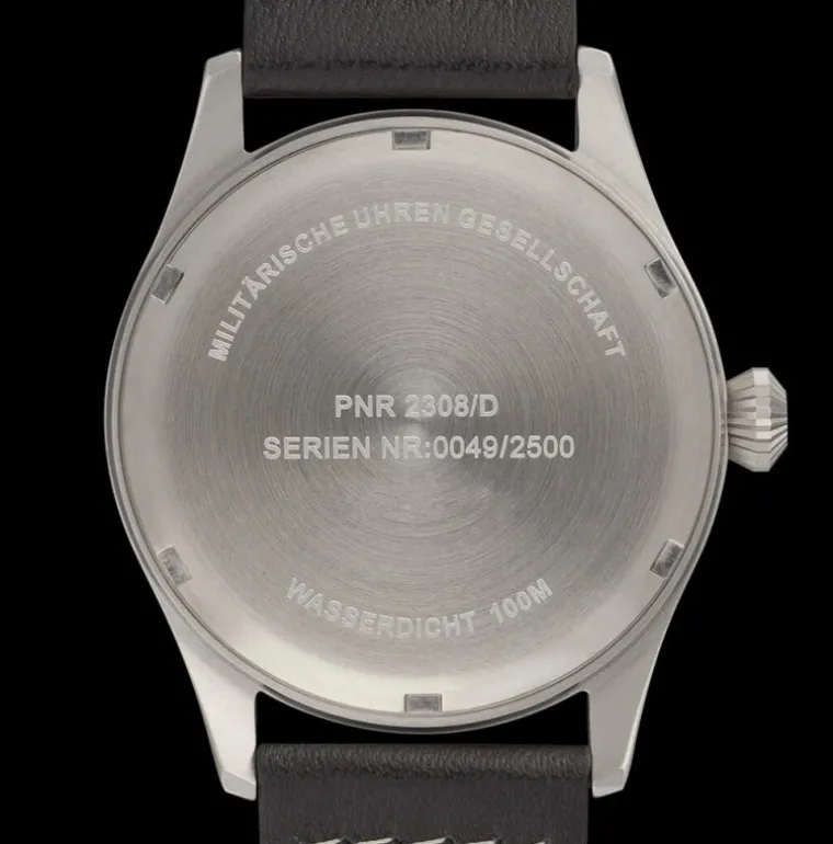 classic_mm_aviator_automa_1.webp Classic 40mm Aviator Automatic Movement