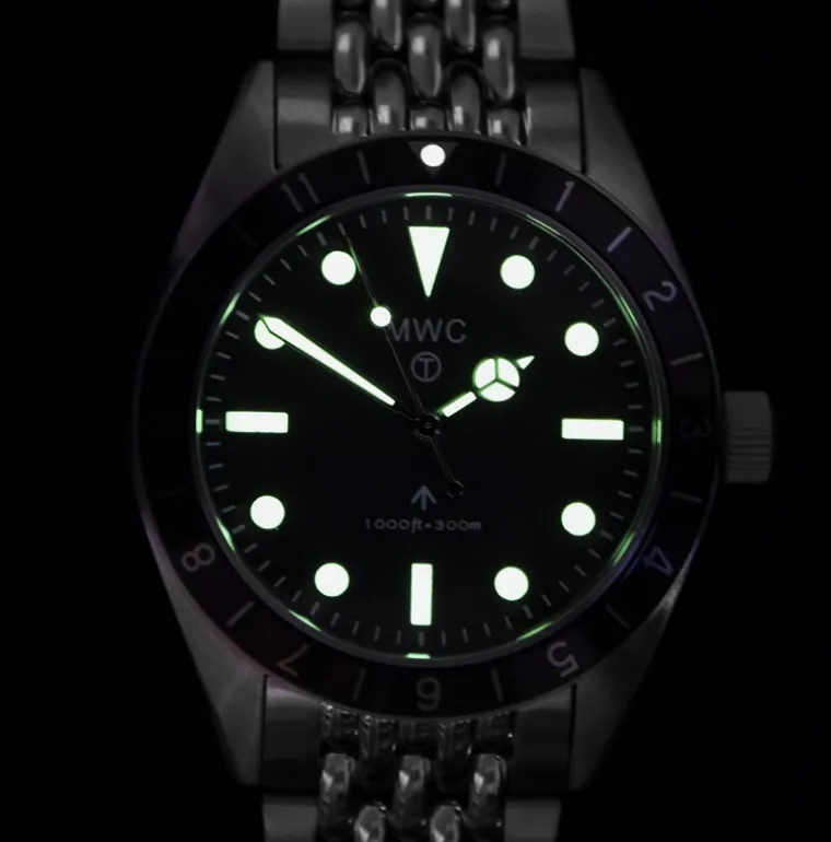classic_s_pattern_grey_st_2.webp Classic 1960s Pattern Grey Sterile Automatic Dual Time Zone Divers