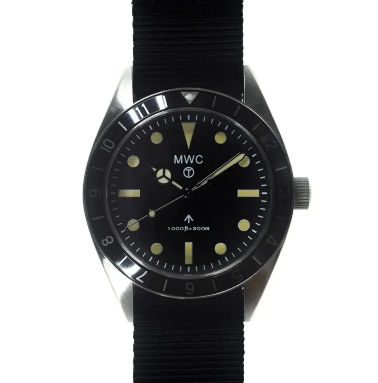 Classic 1960s Pattern Hybrid Dual Time Zone Divers