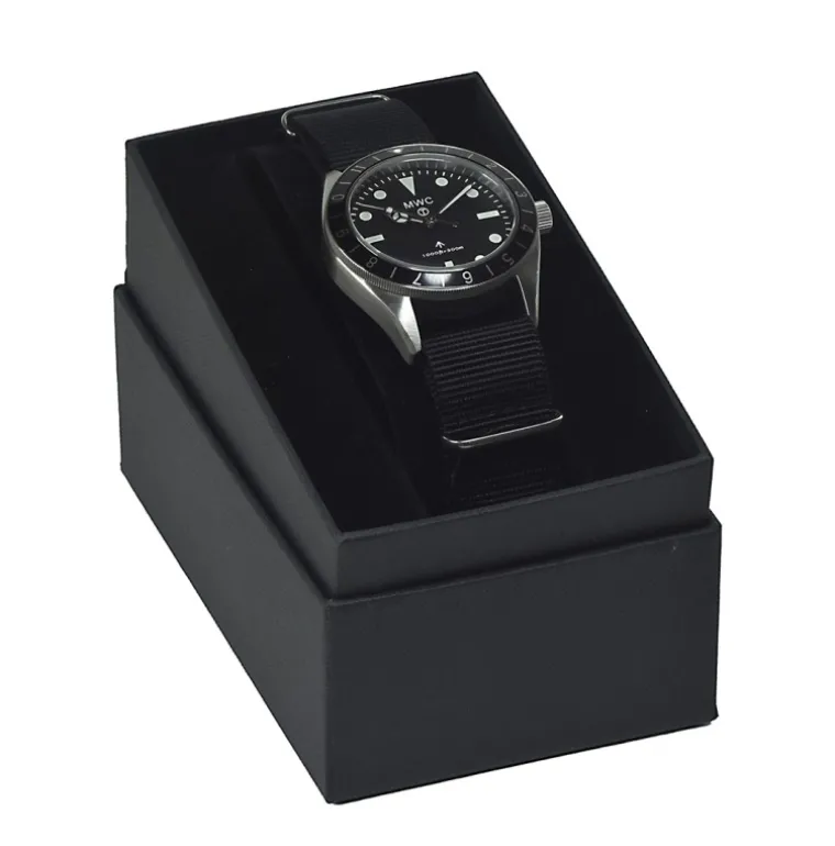 classic_s_pattern_hybrid__3.webp Classic 1960s Pattern Hybrid Dual Time Zone Divers