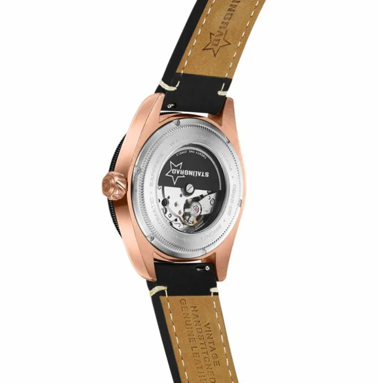commander_black_dial_blac_3.webp Commander Black Dial Black Leather Strap