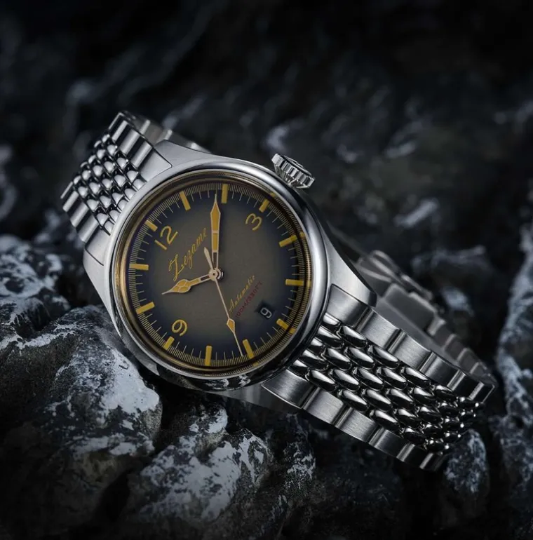 eyes_gray_stainless_steel_5.webp Eyes Gray Stainless Steel watch 38mm