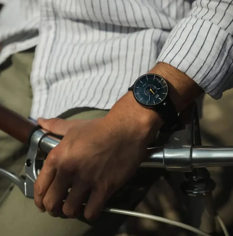 fixit_midnight_black_4.webp FIXI-T1 MIDNIGHT BLACK