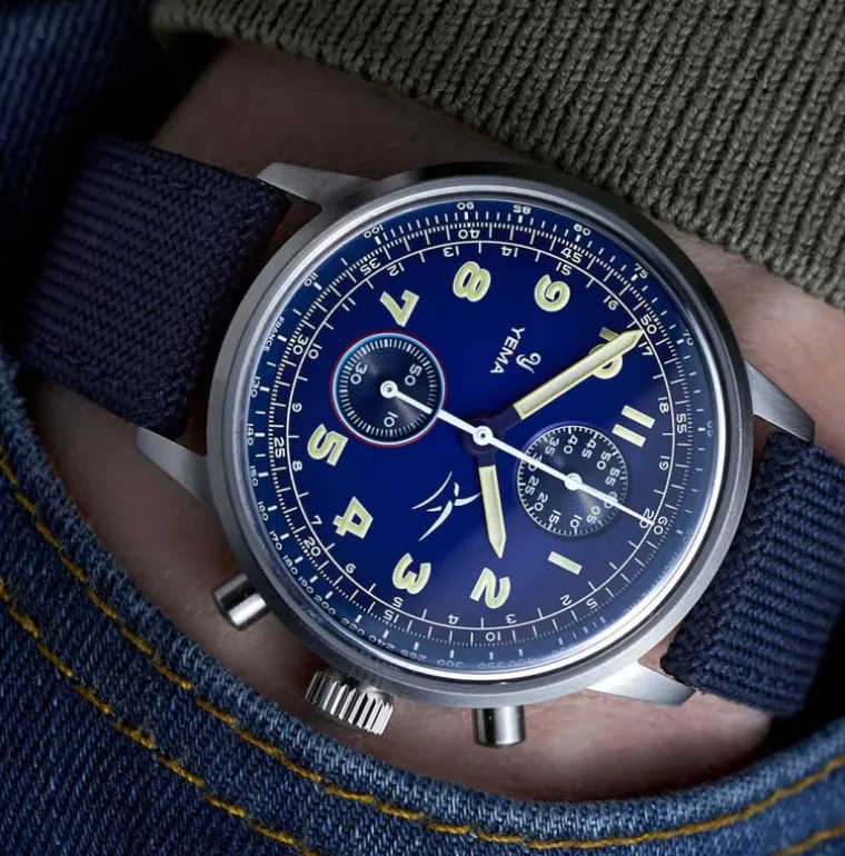 flygraf_bicompax_french_a_4-1.webp Flygraf Bi-Compax French Air Force Blue