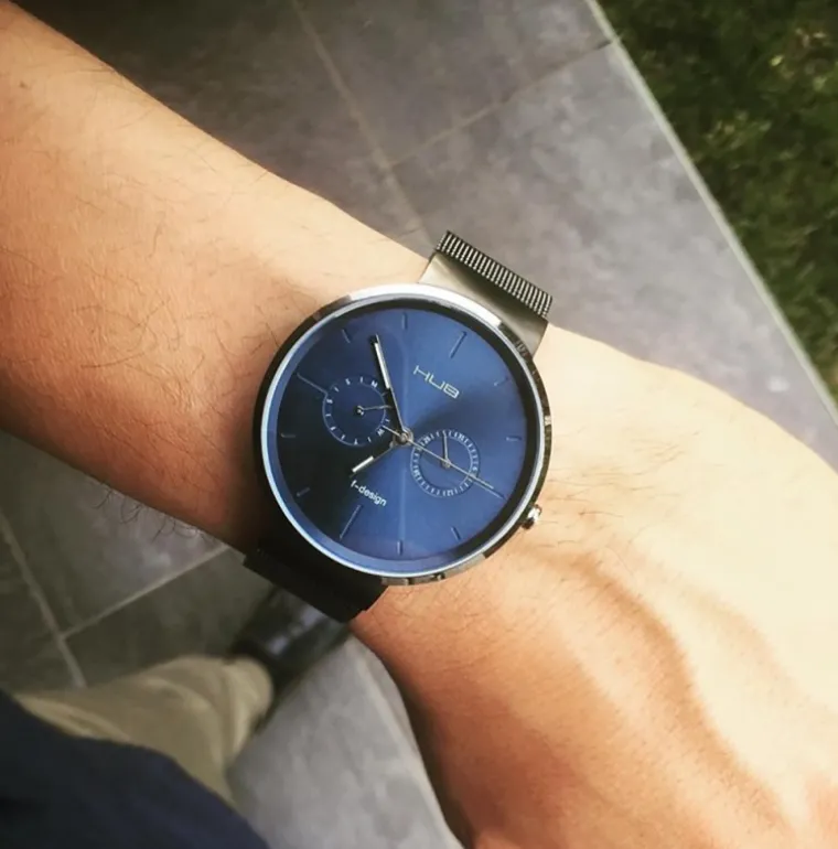 h_blue_dial_3.webp H30 BLUE DIAL