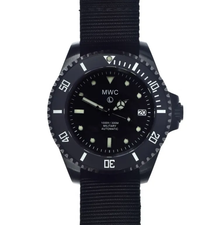 24 Jewel 300m Auto Submariner in Black PVD Steel