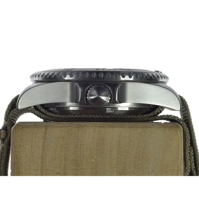 jewel_m_stainless_automa_2.webp 24 Jewel 300m Stainless Automatic Submariner