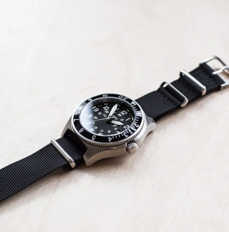m_steel_automatic_tritium_4-1.webp 300m Steel Automatic Tritium GTLS Navigator Watch