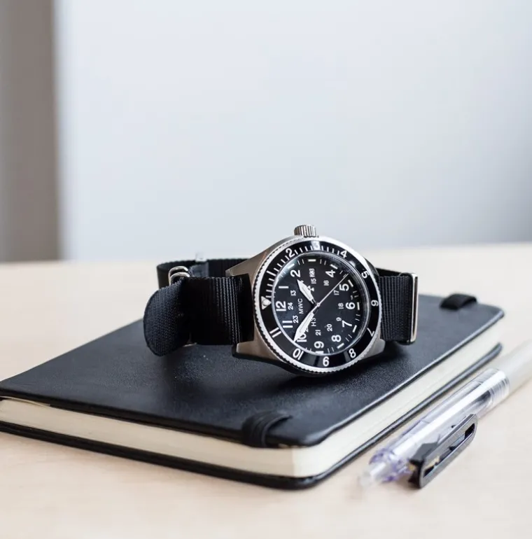 m_steel_automatic_tritium_5-1.webp 300m Steel Automatic Tritium GTLS Navigator Watch