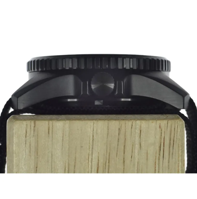 military_diver_watch_in_p_2.webp Military Diver Watch in PVD Steel Case (Automatic)