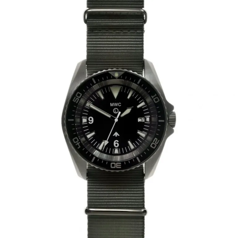 Military Diver Watch in Stainless Steel Case (Automatic)