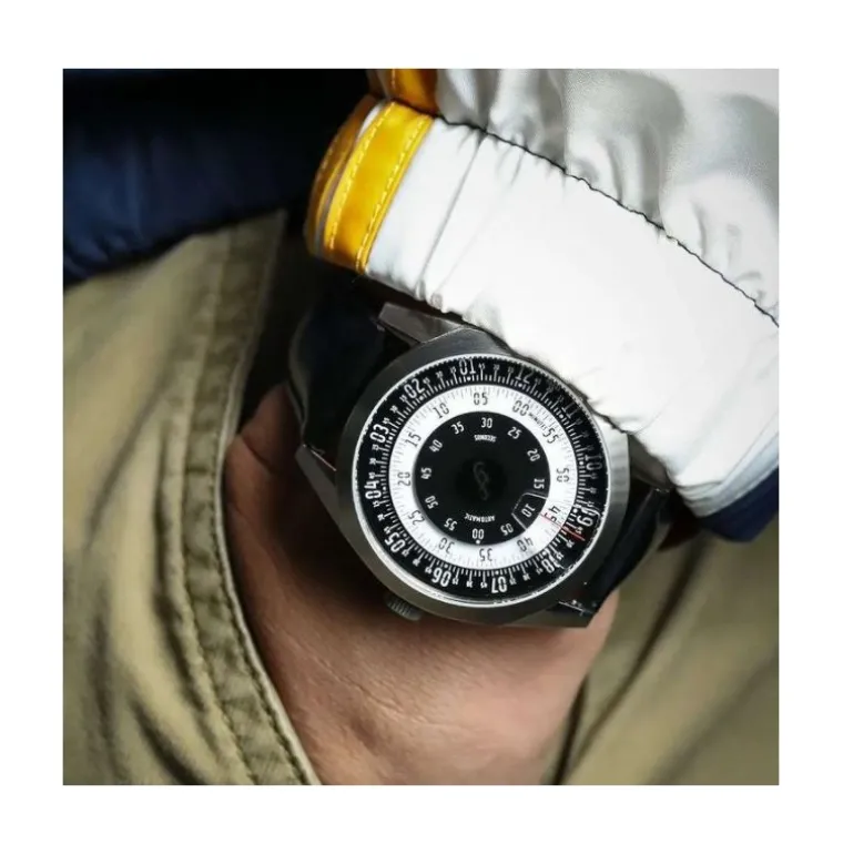 millimetro_black_white_me_6.webp Millimetro Black White Mesh