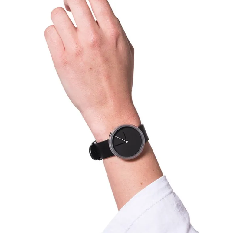 prism_black_7.webp Prism Black