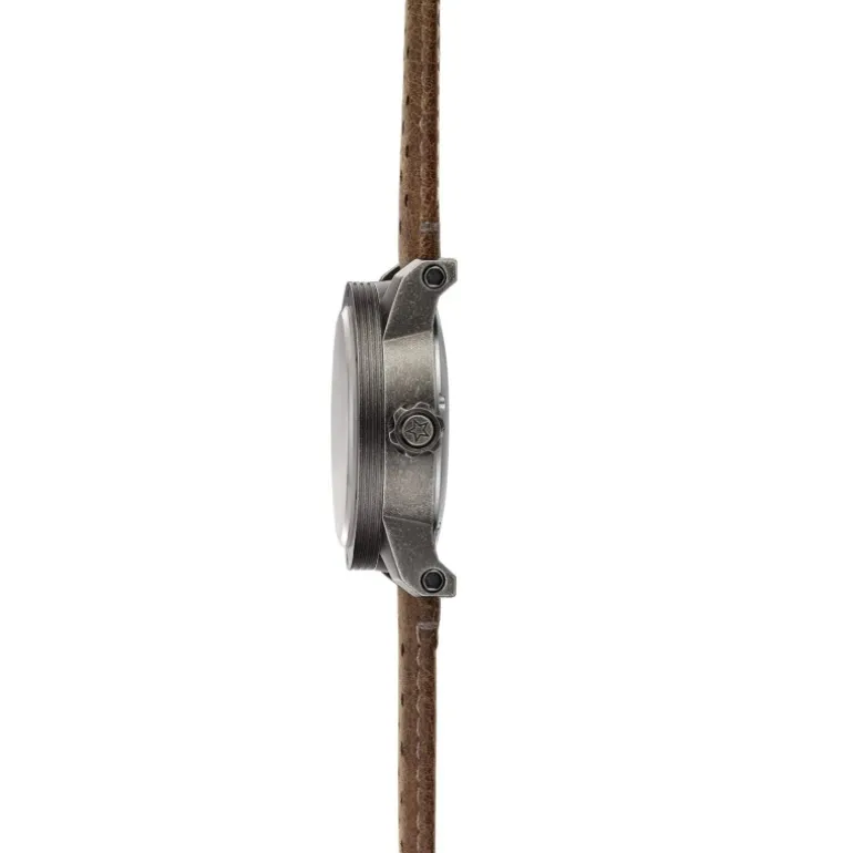red_army_black_dial_brown_3.webp Red Army Black Dial Brown Leather Strap
