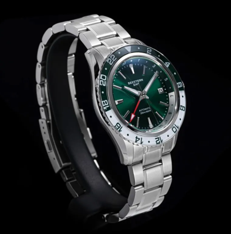 s_green_seestern_gmt_6.webp S456 Green Seestern GMT