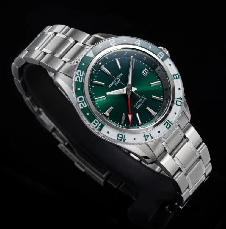 s_green_seestern_gmt_7.webp S456 Green Seestern GMT