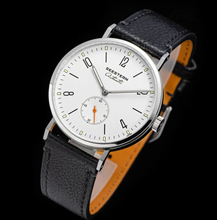 seestern__white_automatic_3.webp Seestern 382 White Automatic