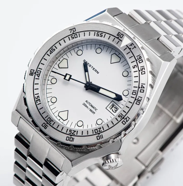 seestern_s_white_fibbia_e_3.webp Seestern S407 White (fibbia e cinturino graffiati)