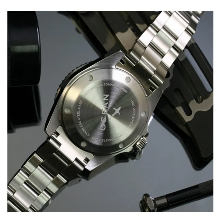 SHARKMASTER GMT AUTOMATIC