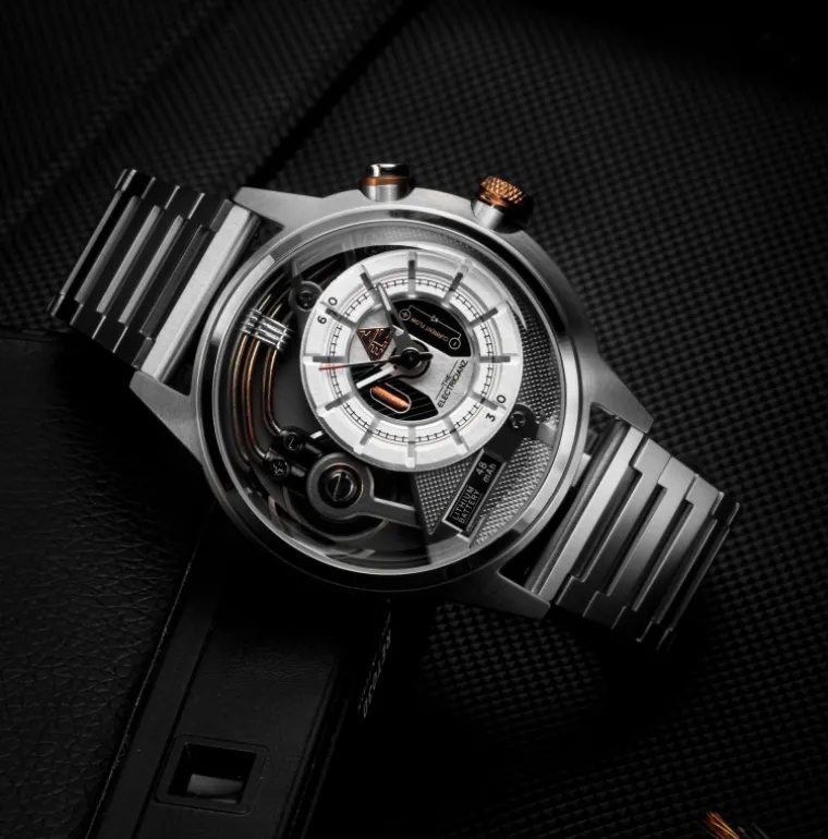 steel_z_metal_piccolo_gra_5.webp Steel Z Metal (Piccolo graffio cassa)