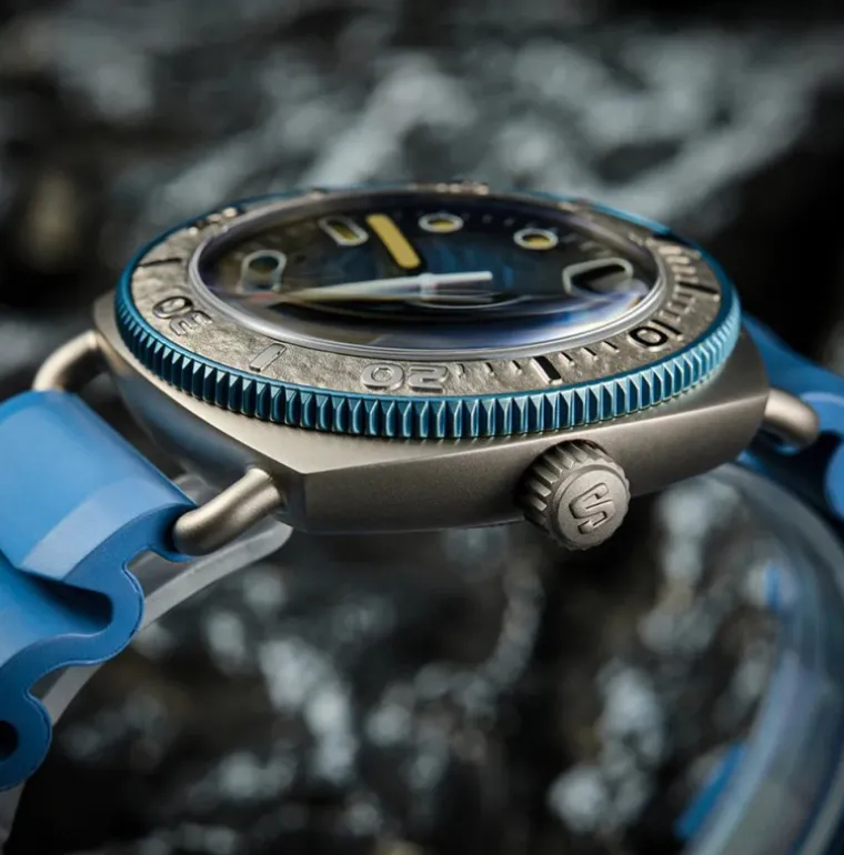 titanium_defender_blue_lu_3.webp TITANIUM Defender Blue Lunar Dial Blue Silicon Strap