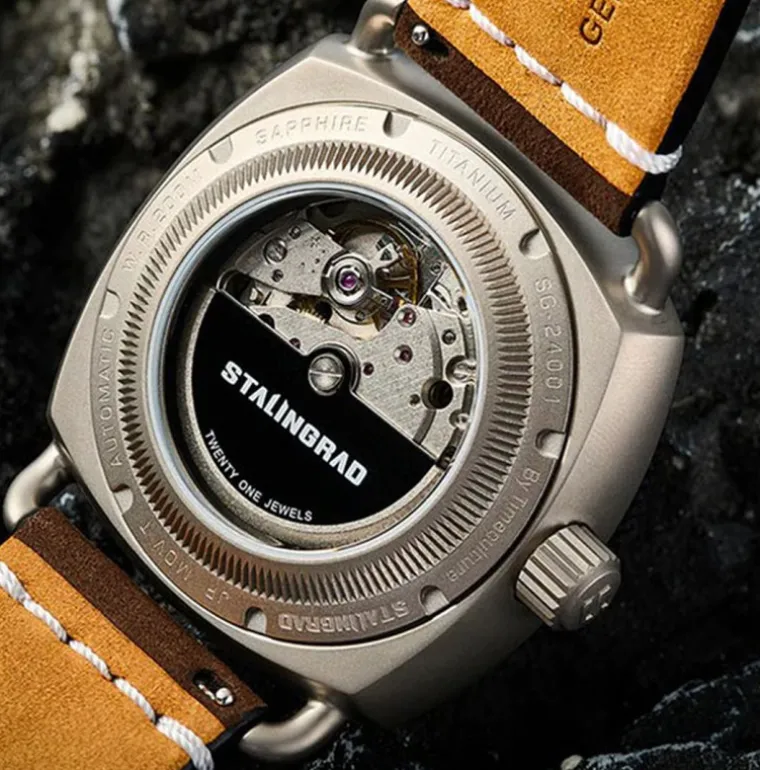 titanium_defender_blue_lu_5.webp TITANIUM Defender Blue Lunar Dial Blue Silicon Strap