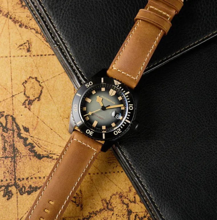 volga_defender_black_dial_4-1.webp Volga Defender Black Dial Brown Leather Strap