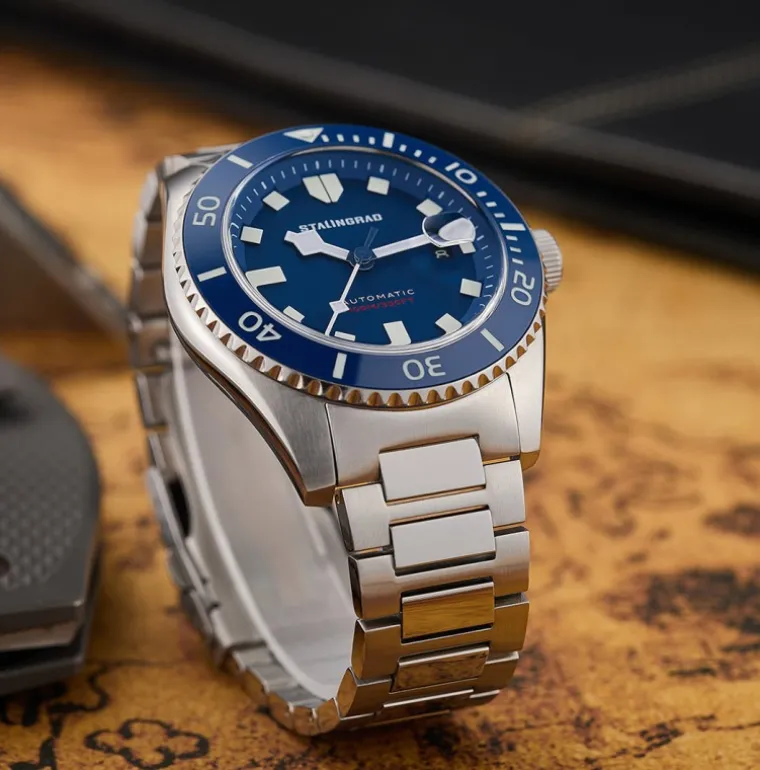 volga_defender_blue_dial__4.webp Volga Defender Blue Dial 316L BRACELET