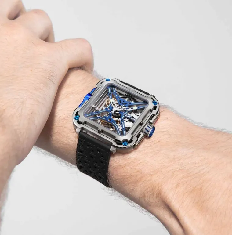 x_series_titanium_automat_4-1.webp X Series Titanium Automatic Steel
