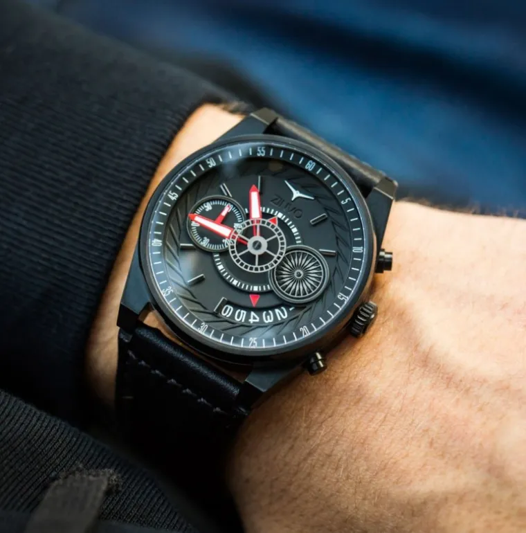 chrono_black_2.webp Chrono Black