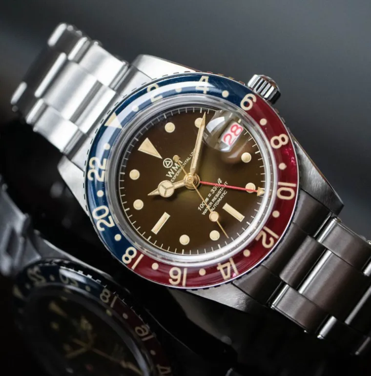 Panton MKII – Brown Dial Aged Edition