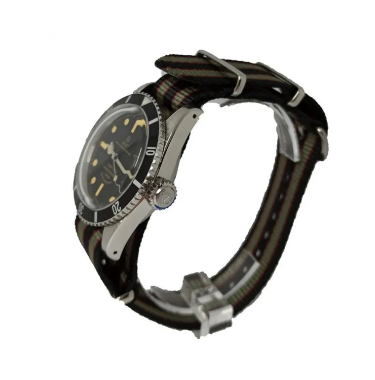 sea_diver_bond_cassa_con__3.webp Sea Diver Bond (Cassa con piccolo graffio)